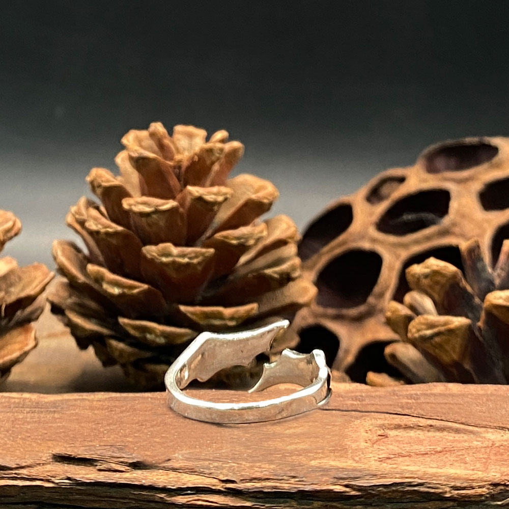 Gotycki pierścień z motywem sk – Gothic Skull Ring recenzja i cena